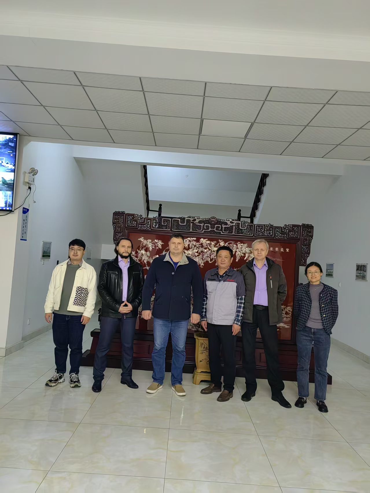 International customer group photo