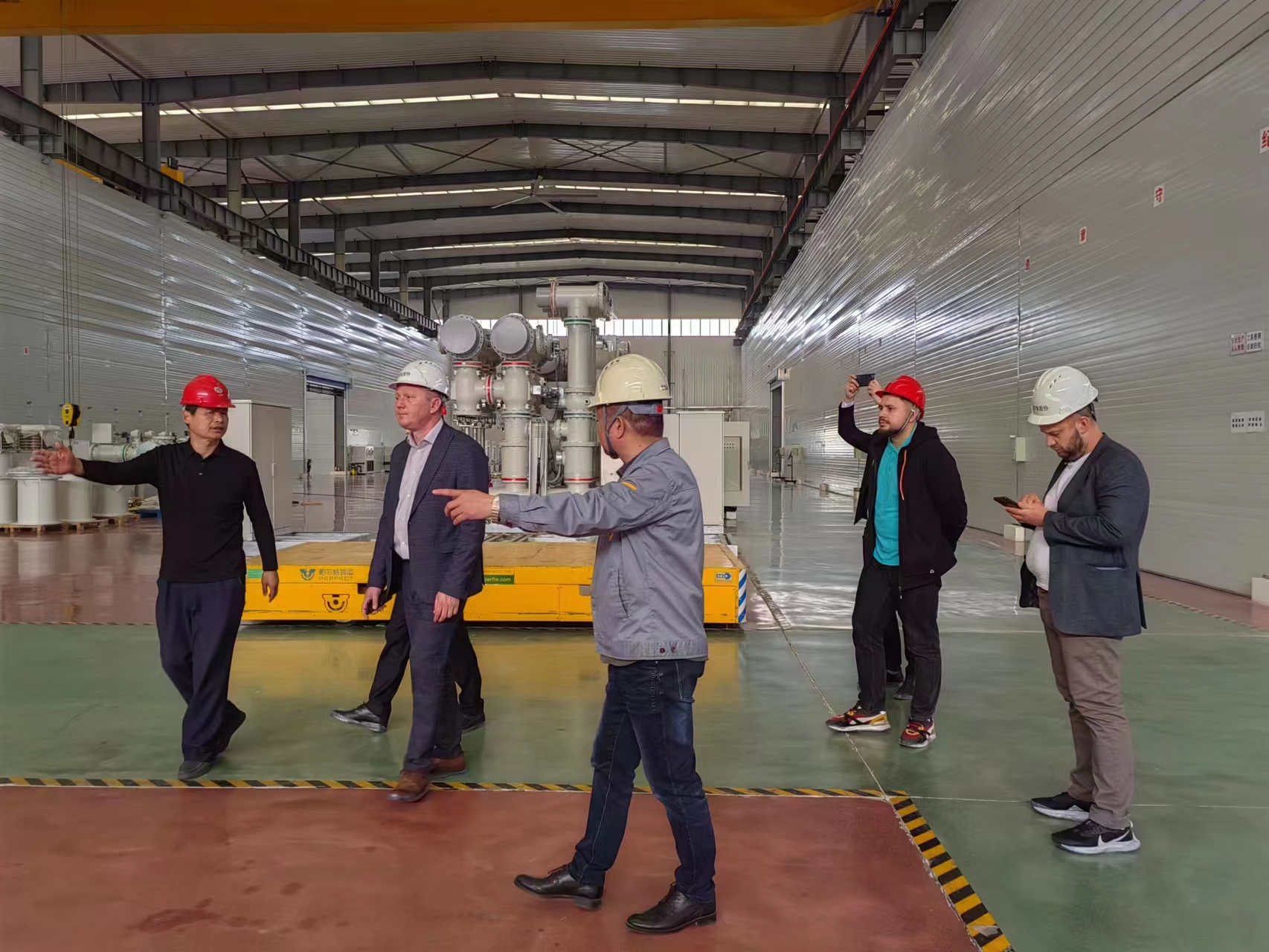 Customer workshop tour